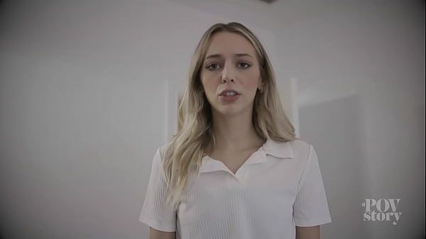 Fratele ei vitreg o vede cum ii explodeaza sfarcurile si doreste sa o futa tare